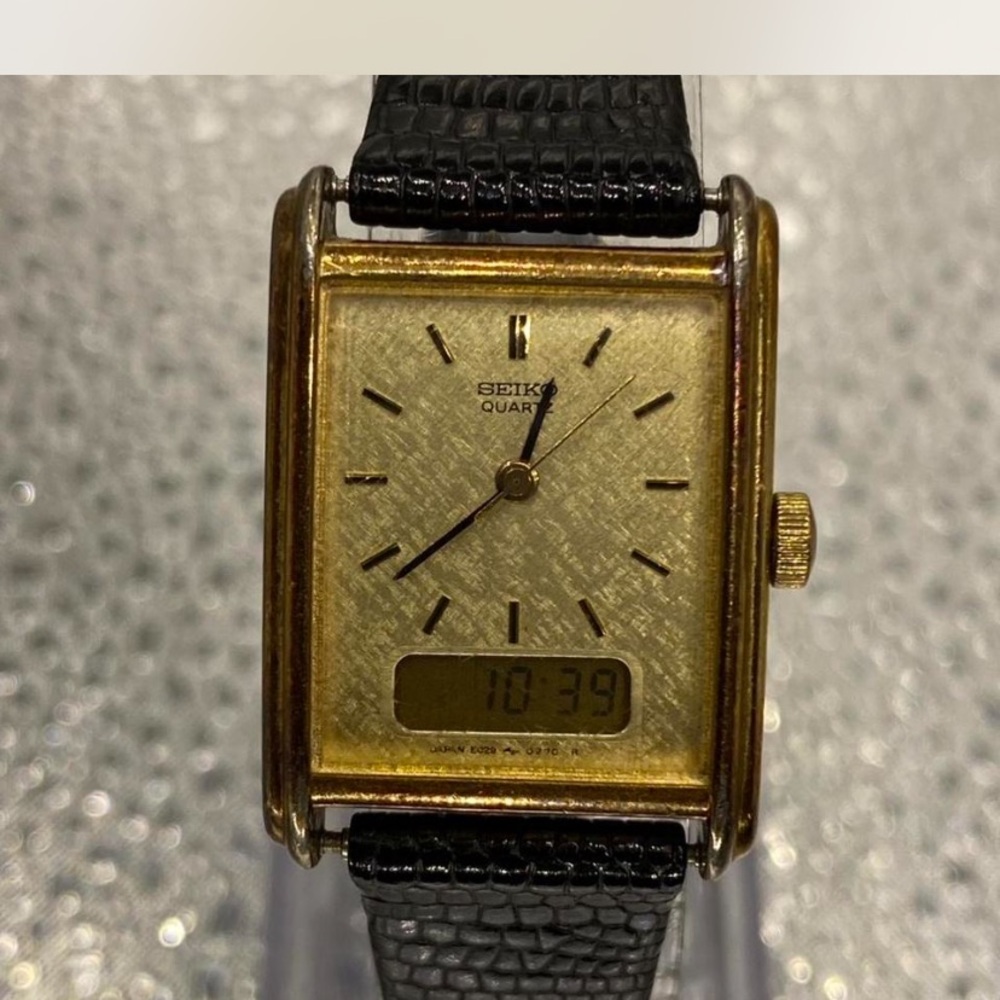 ^^^ Seiko *** Gold Dial Rectangular Watch / Black… - image 2